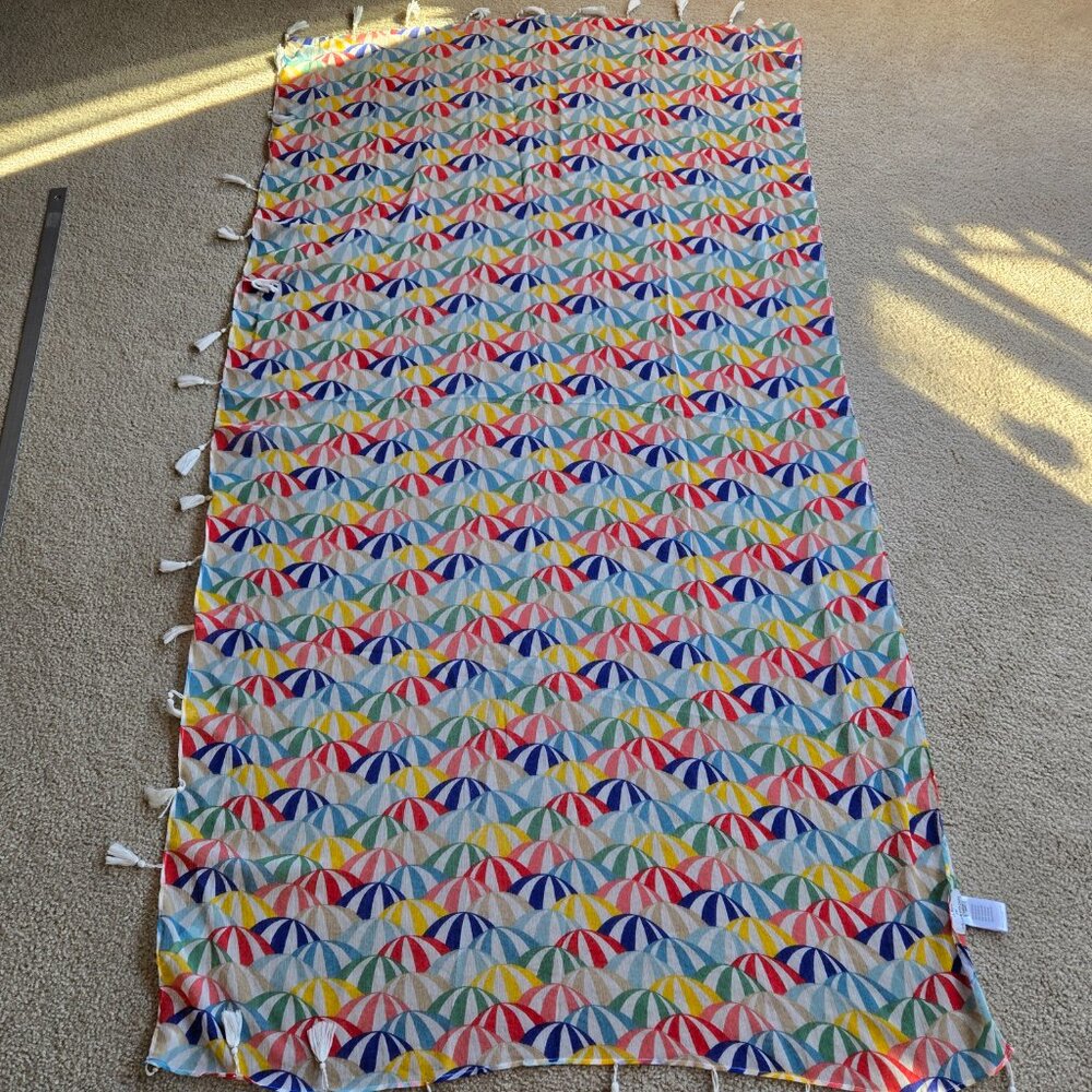 NWOT Colorful Beach Umbrella Balls Lightweight Scarf - Picture 7 of 7